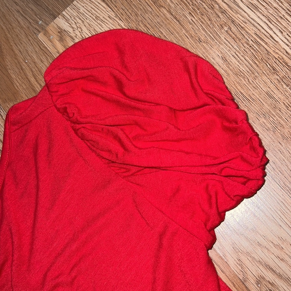 Red Elastic Crop Top - Picture 8 of 8